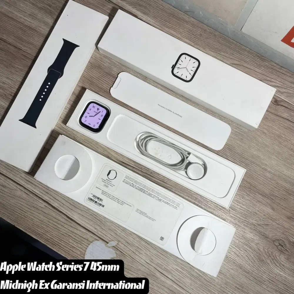Apple Watch Series 7 45mm Midnight Ex Garansi International