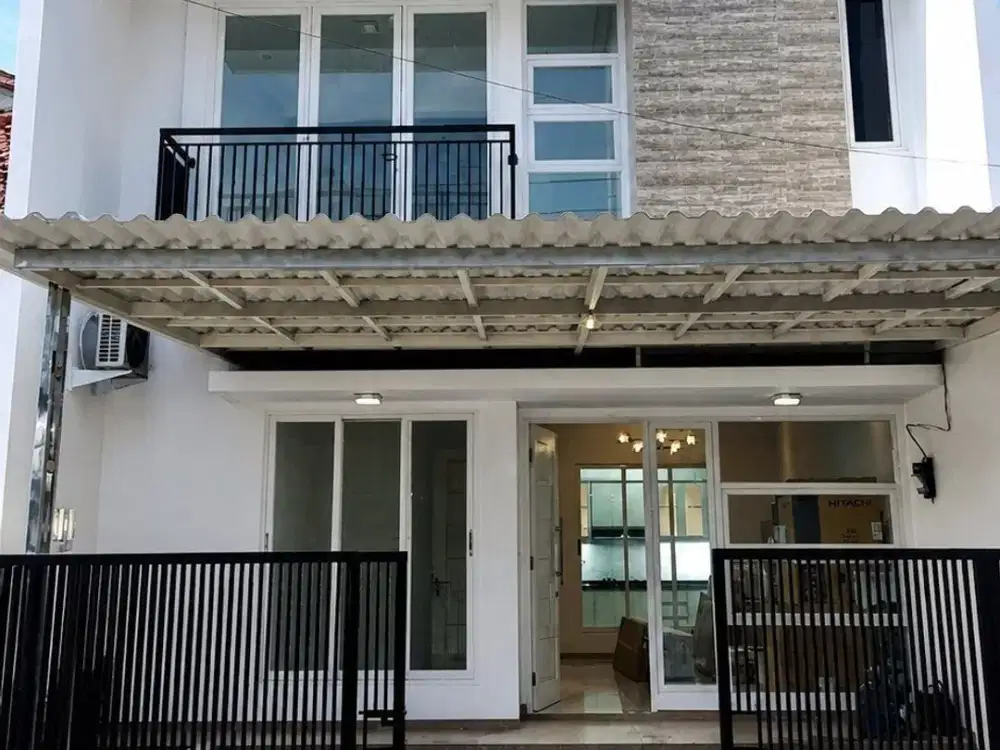 Rumah Griya Asri, Pakuwon City NEW, STRATEGIS, KITCHEN SET