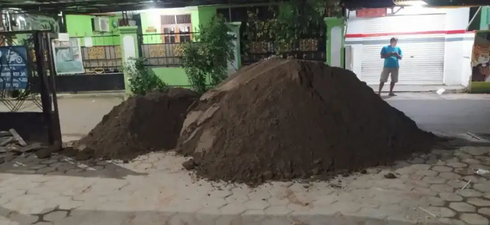 Pasir urug batu belah split makadam pasir cor Abu batu