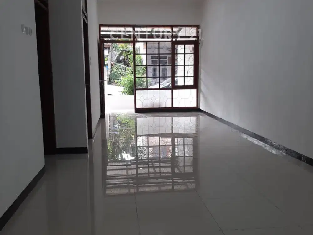 Jual Rumah Minimalis Full Renov Taman Kopo Indah