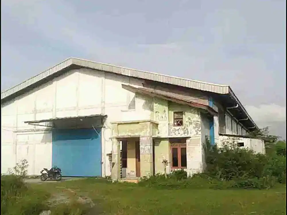 Gudang di Gresik Balongpanggang.