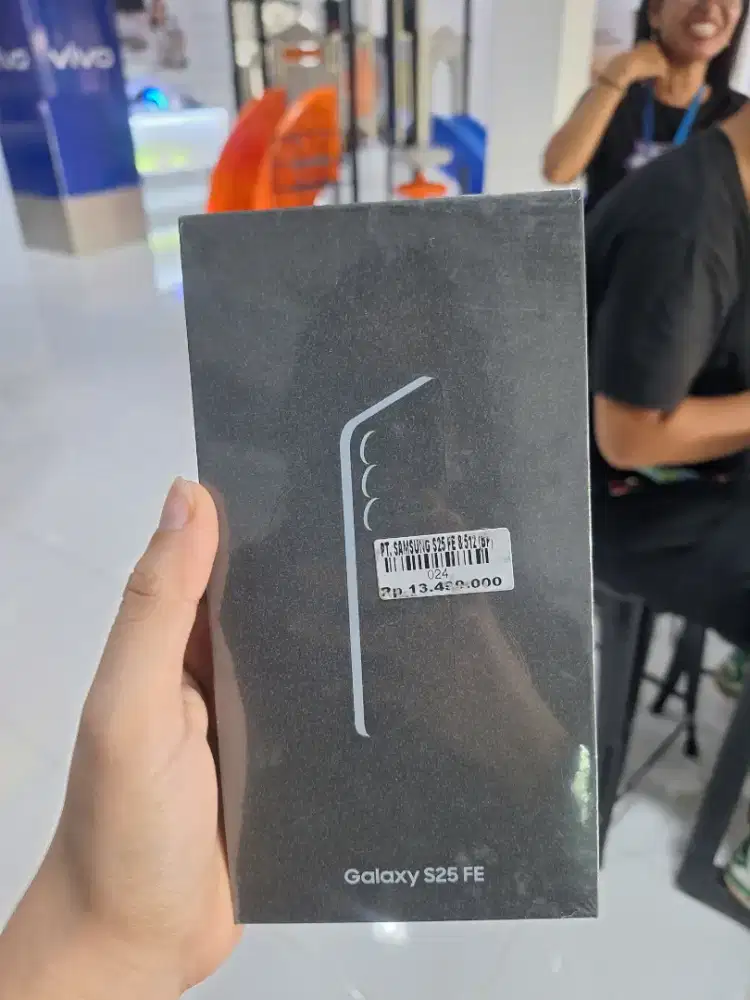 New Samsung Galaxy S25 FE 12/512