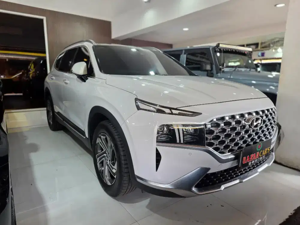 Hyundai Santa Fee SIGNATURE CRDI 2.2 putih 2023 cash