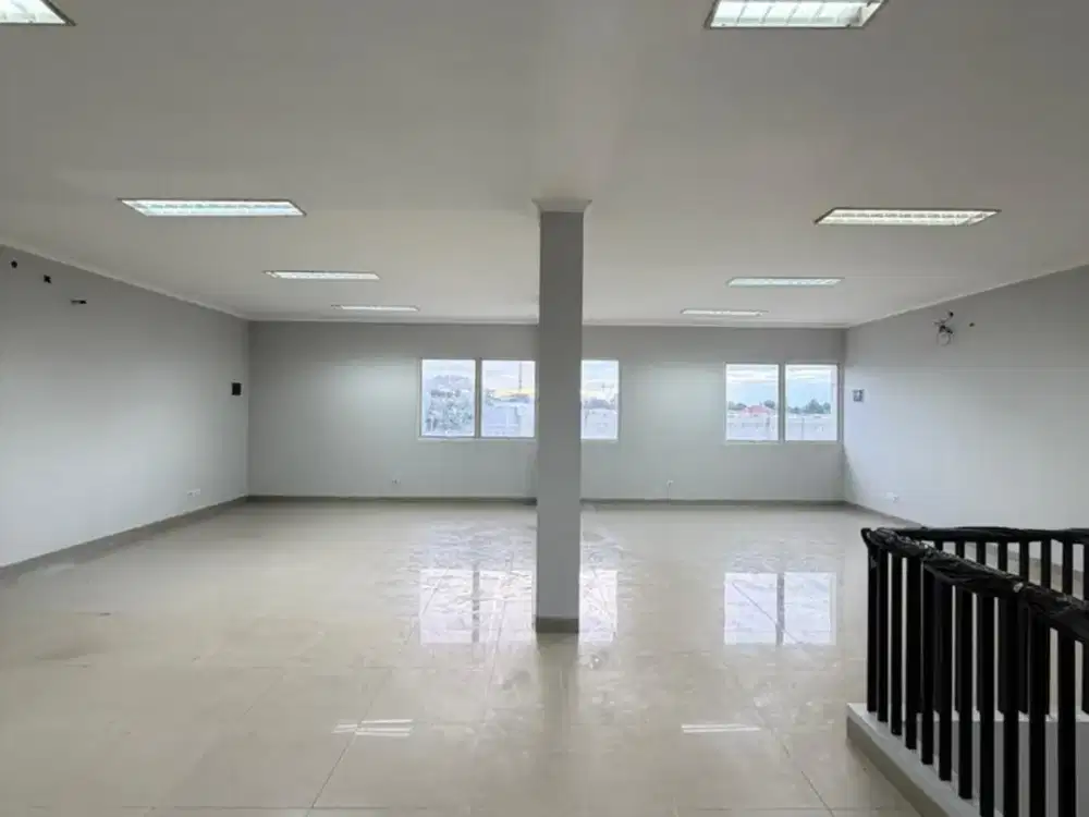 Langka Ruko 3 Lantai Gandeng 2 Dekat Kawasan Pendidikan dan Kuliner di Ruko Maxwell Gading Serpong