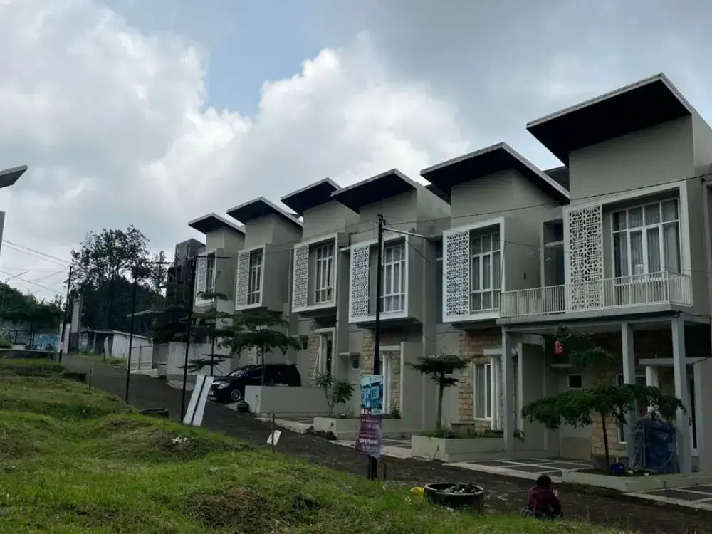 Villa Mewah di Pusat Wisata Batu 3 Menit ke Jatim Park & BNS!