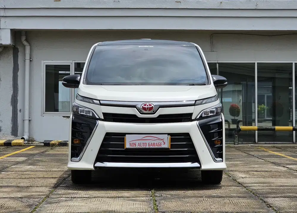 Toyota Voxy 2017