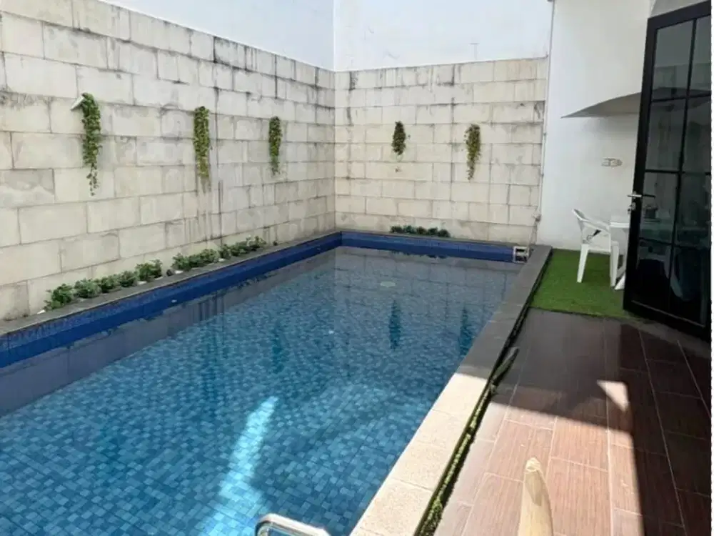 HOT DEAL! Rumah Mewah Luas 240 Ada Swimming Pool di Bintaro Sektor 3A, Tangerang Selatan