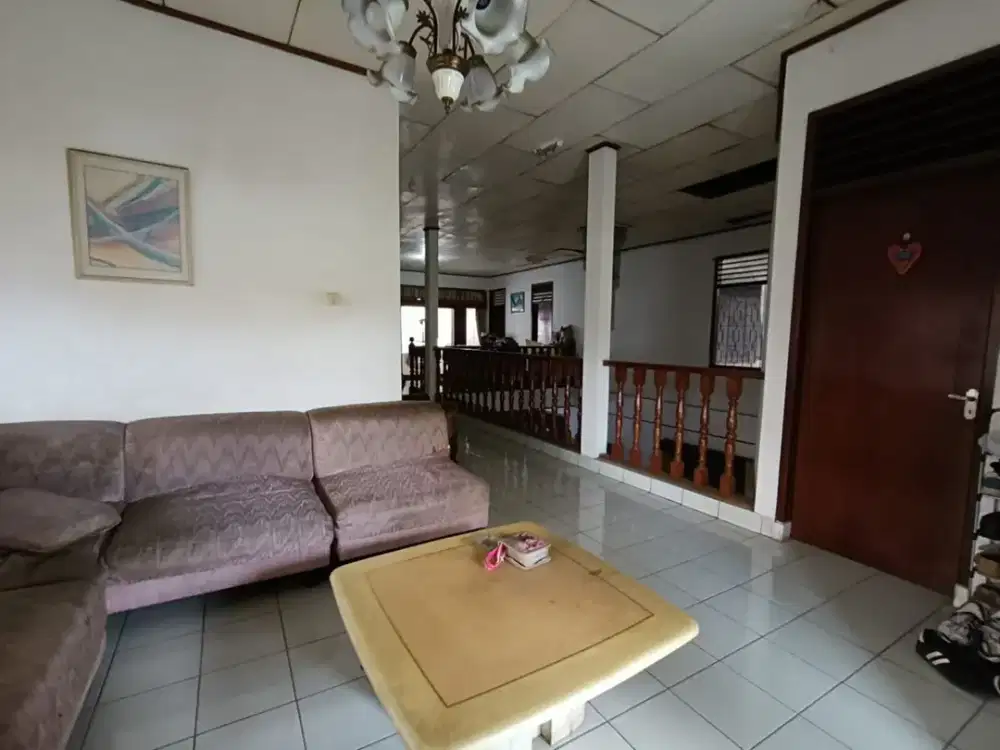 Dijual Rumah di Jl. Cigadung Raya Timur, Kota Bandung
