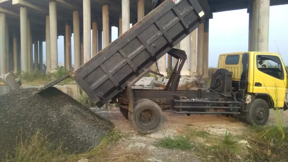 Pasir urug Abu batu split makadam pasir bangka batu kali pasir cilegon