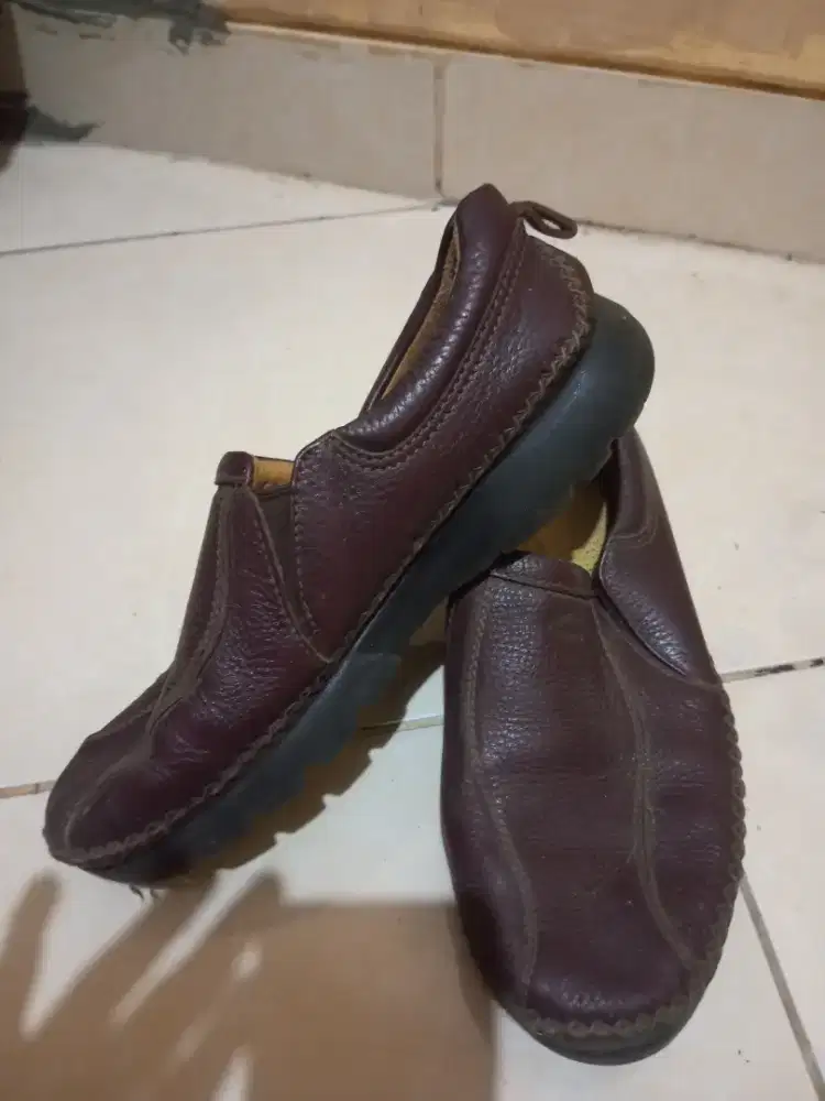 Sepatu kulit, Kemeja, & Celana Army