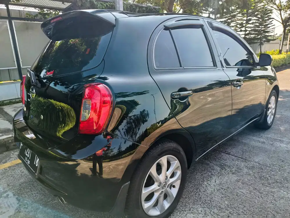 Nissan March 2016 Bensin