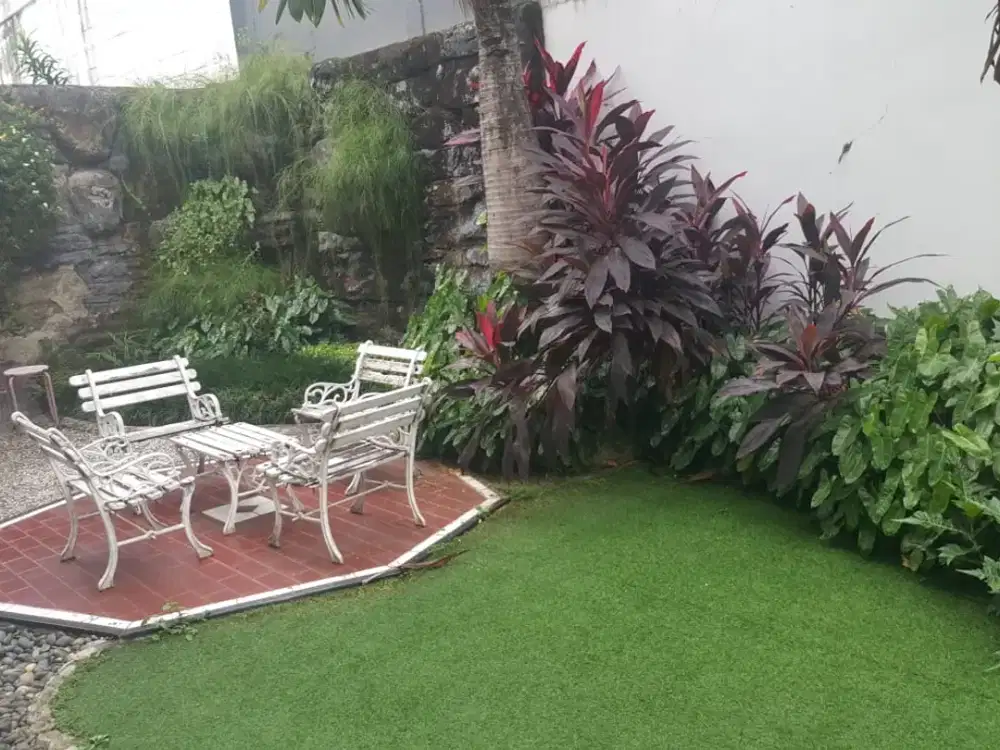 Dijual Rumah Siap Huni Luas 250 di Sektor 5 Bintaro, Tangerang Selatan
