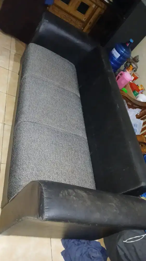 Sofa bentuk L pisah