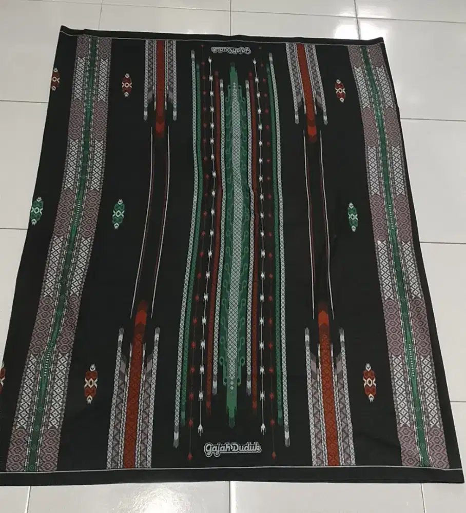 Sarung Gajah Duduk Dewasa