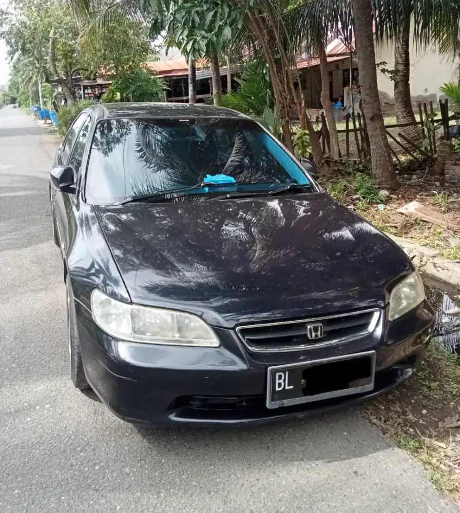 Honda Accord tahun 2000