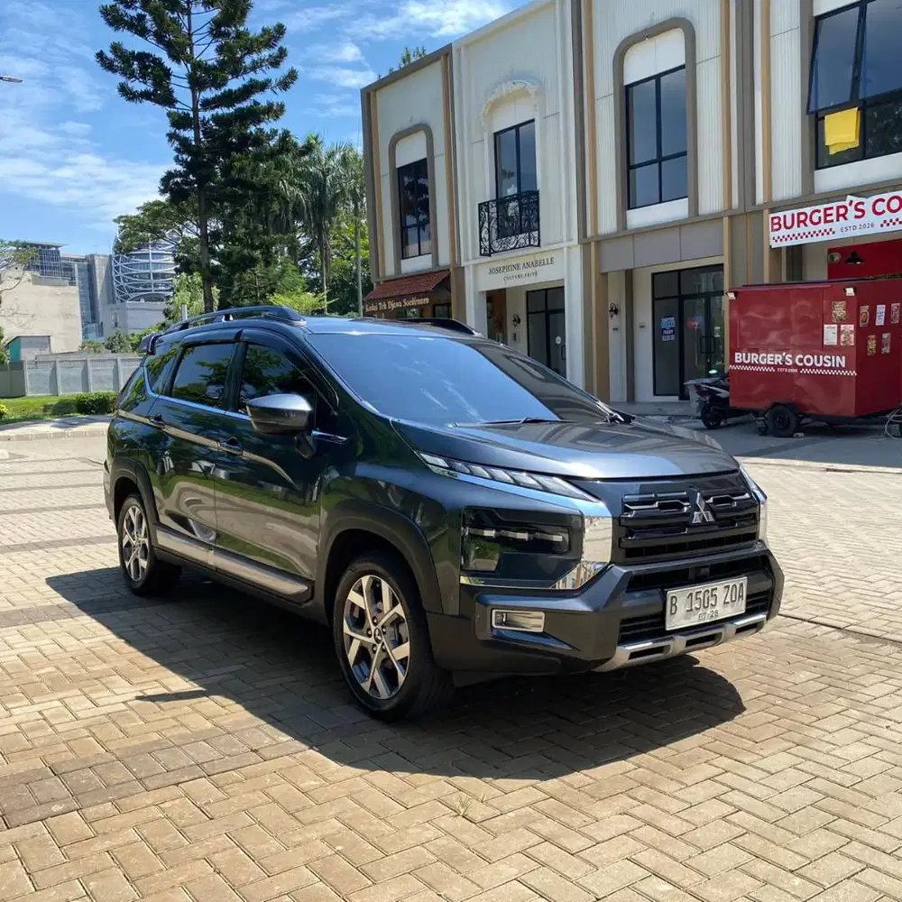 MITSUBISHI XPANDER CROSS PREMIUM PACKAGE 2023 AT MATIC GANJIL