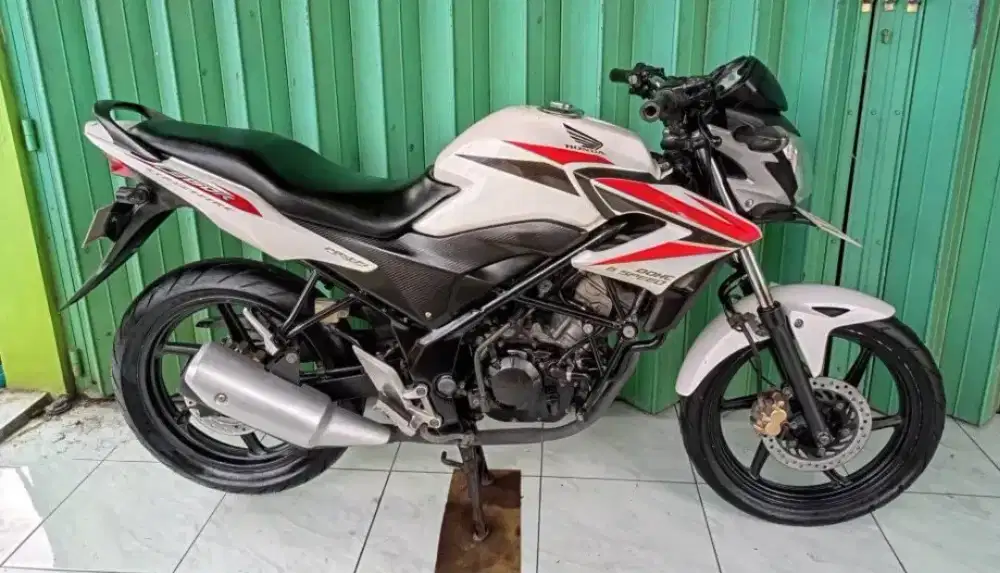 HONDA CB150R 2013 BE