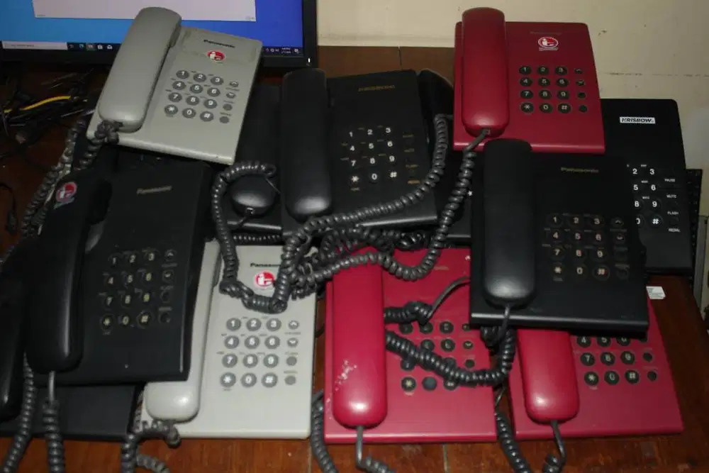 Pesawat Telepon Analog | PANASONIC KX-TS505MX & KRISBOW