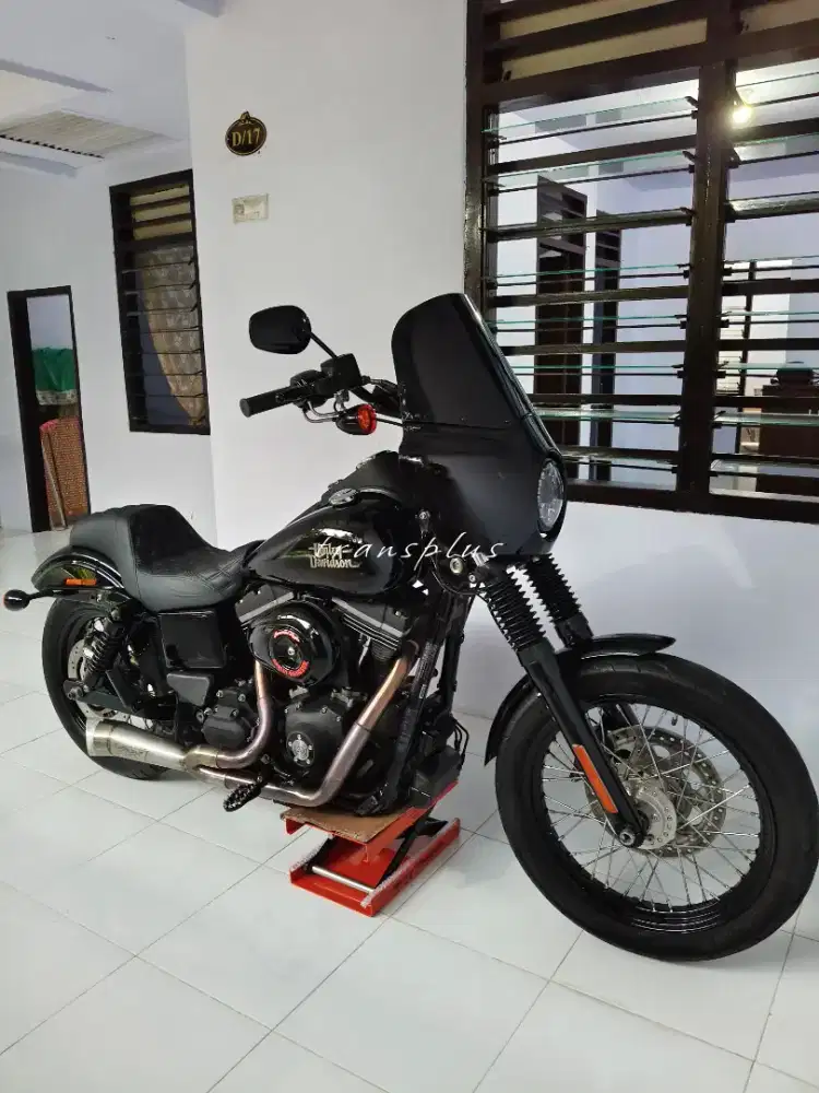 Harley Davidson Dyna Street Bob