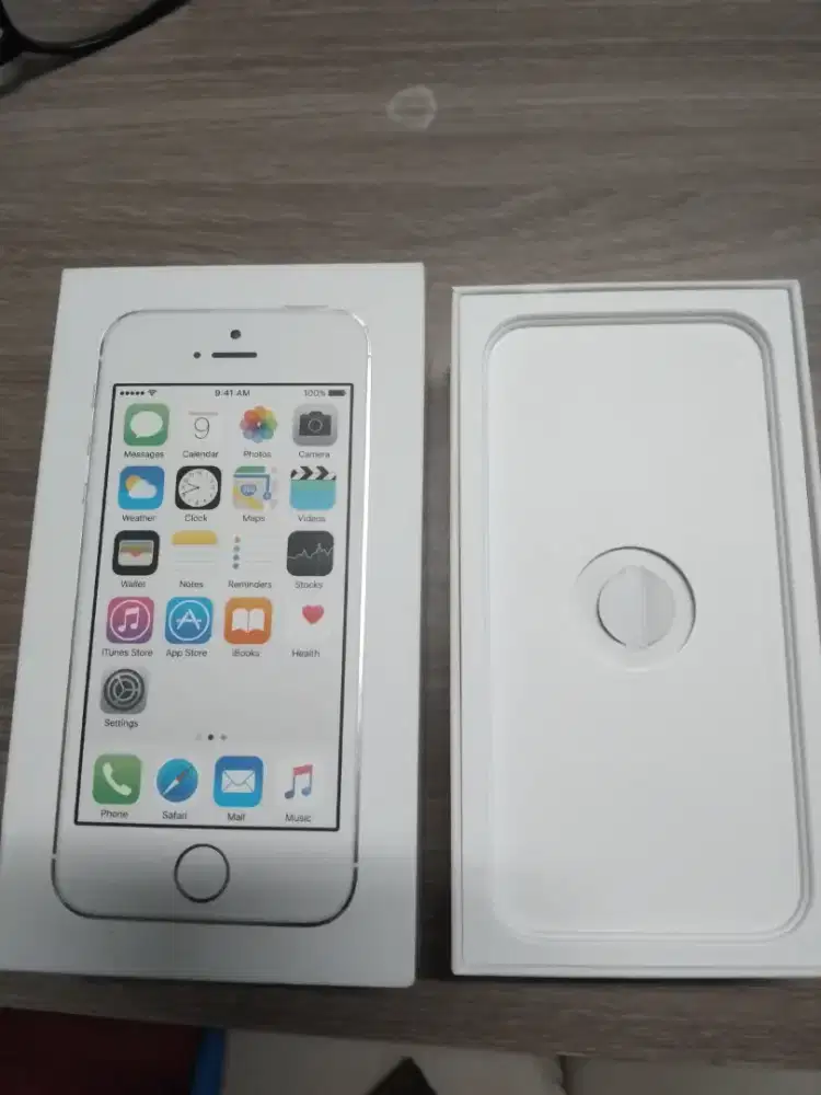 Iphone 5s 16Gb ex ibox warna silver