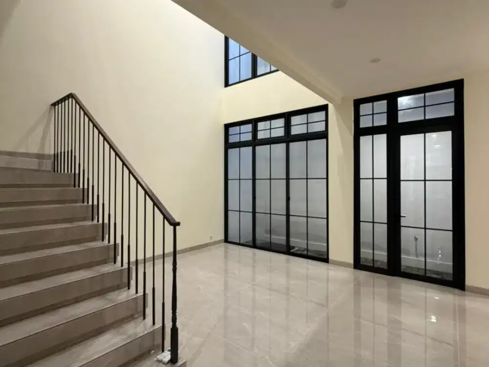 Dijual Rumah Cantik Siap Huni di Summarecon Cluster Louise