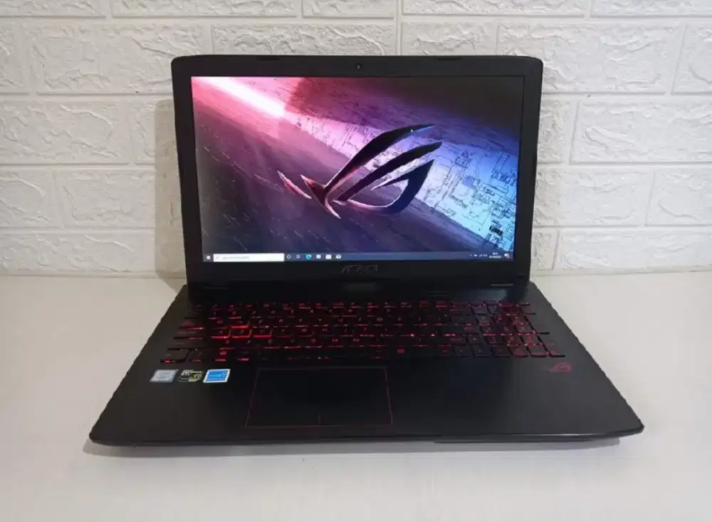 Asus Gaming Core i7 6700HQ RAM 8 SSD 512 GB Nvidia GTX 950M