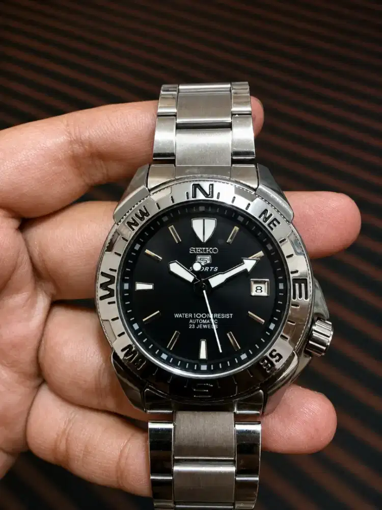 SEIKO 5 SPORTS AUTOMATIC