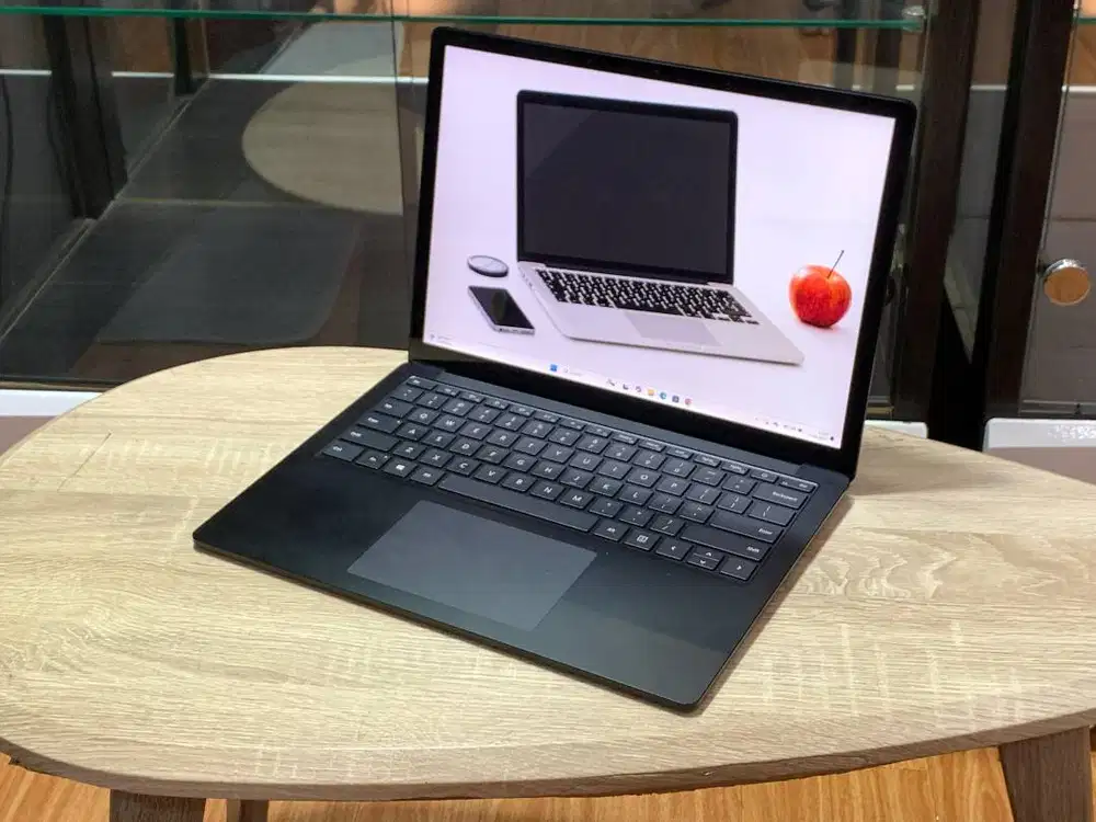 Microsoft Surface Laptop 3 Intel Core i7-1065G7 10th RAM 16GB Layar 2K