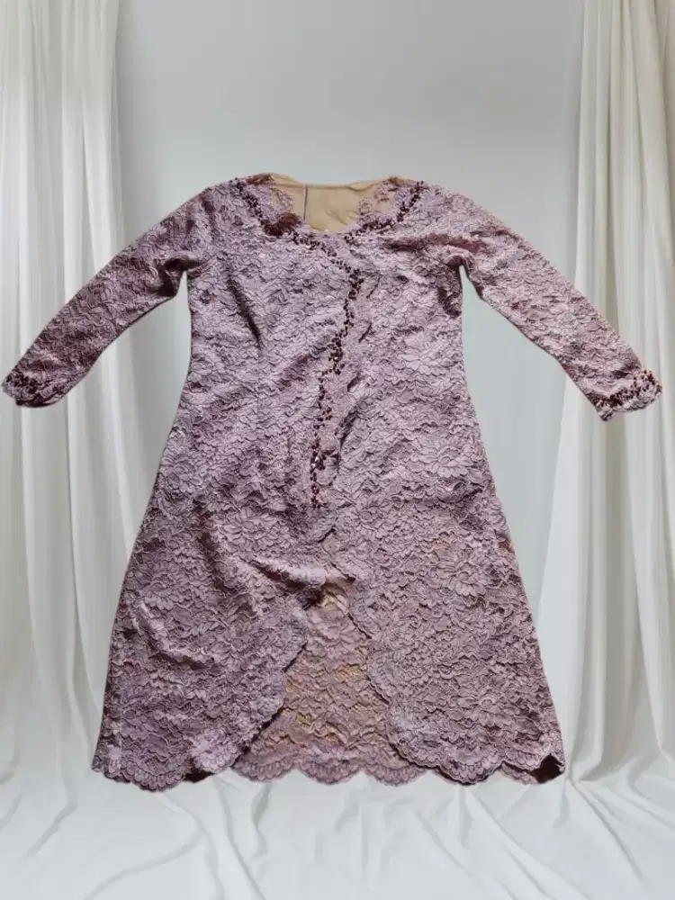 Dress / kebaya pech