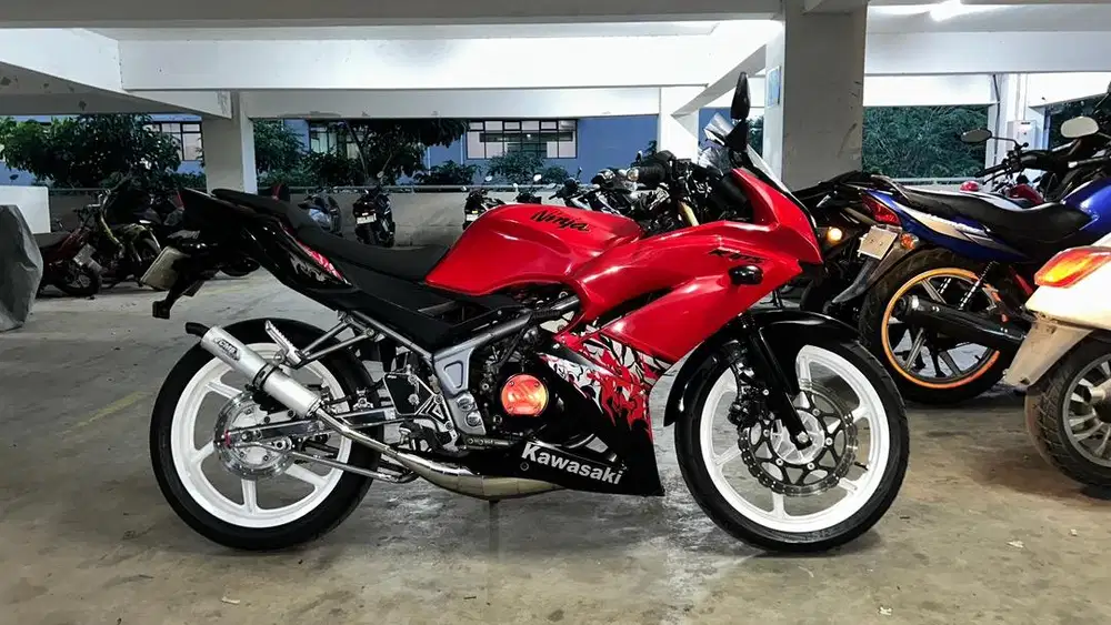 Dijual ninja RR new