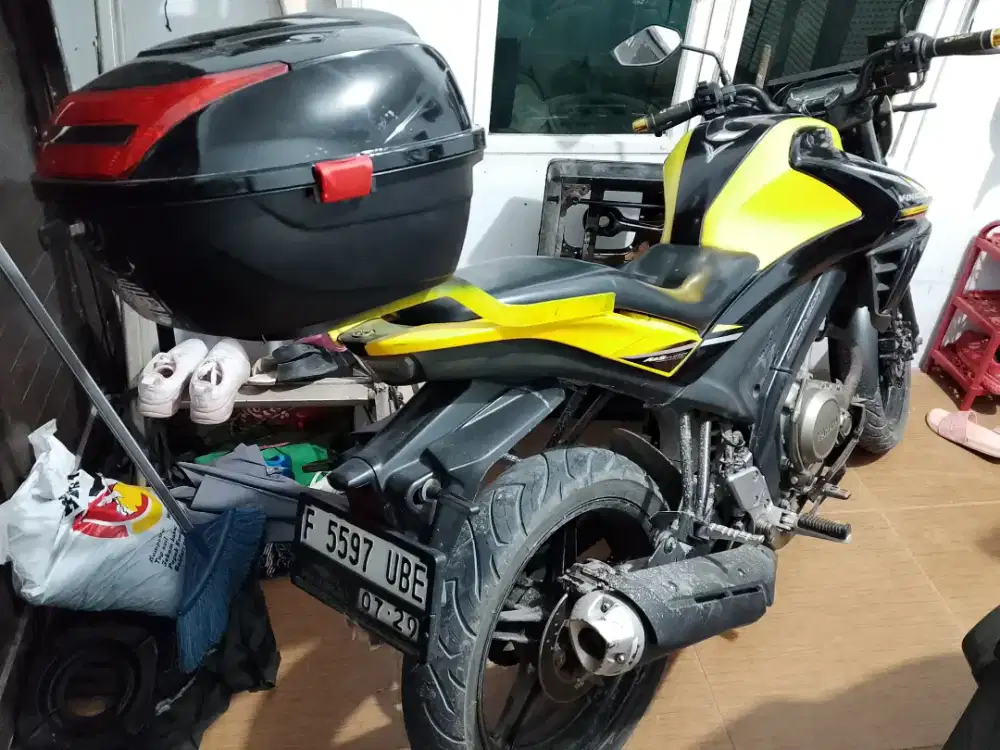 Dijual, motor sport yamaha vixion