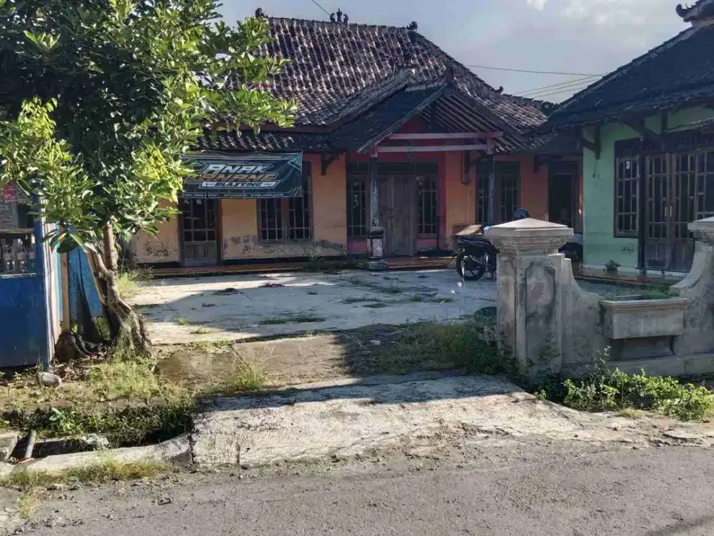 Tanah strategis 336m² muka 14m bonus rumah siap huni 6 menit dari uns Solo, 100m jalan Raya Lawu, Palur wetan Mojolaban sukoharjo :