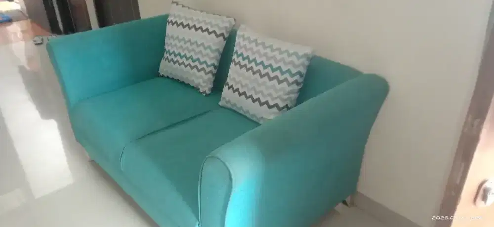SOFA 2 SEATER + 2 BANTAL SOFA