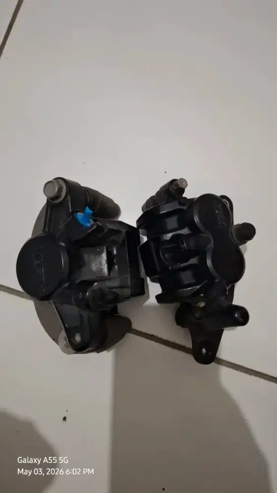 Kaliper Nissin Original ADV 160 Set Depan Belakang - Like New