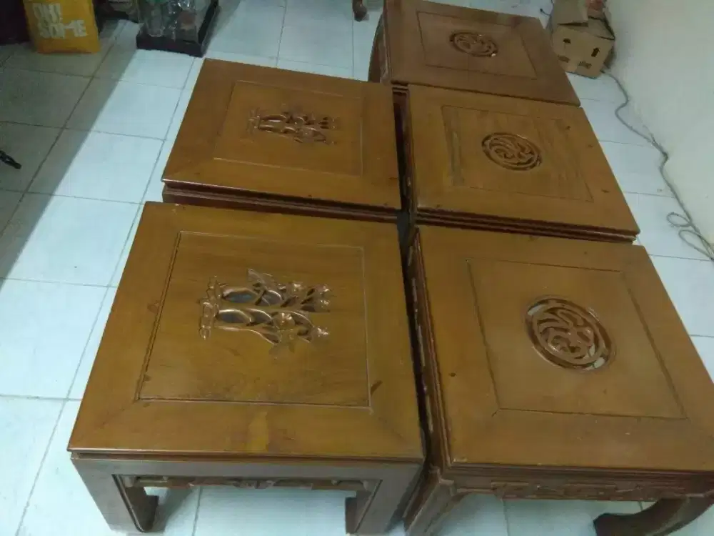 6 unit meja kayu jati ukiran tulisan fuk,  dan ukiran  bunga