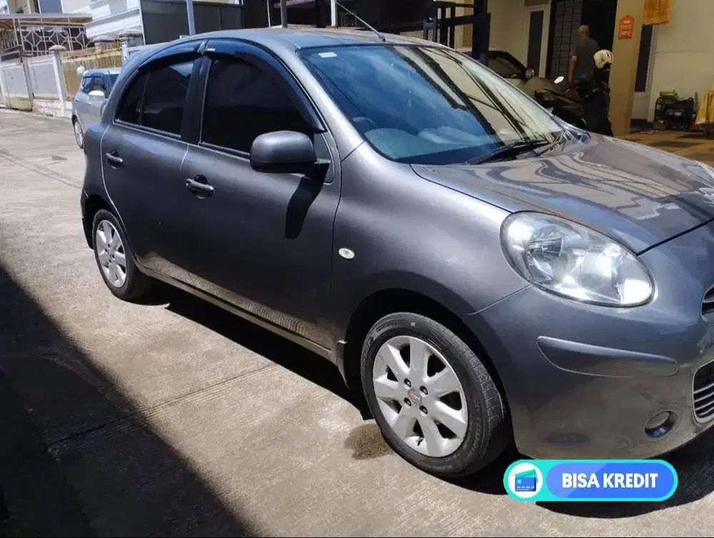 Nissan March 2012 Bensin