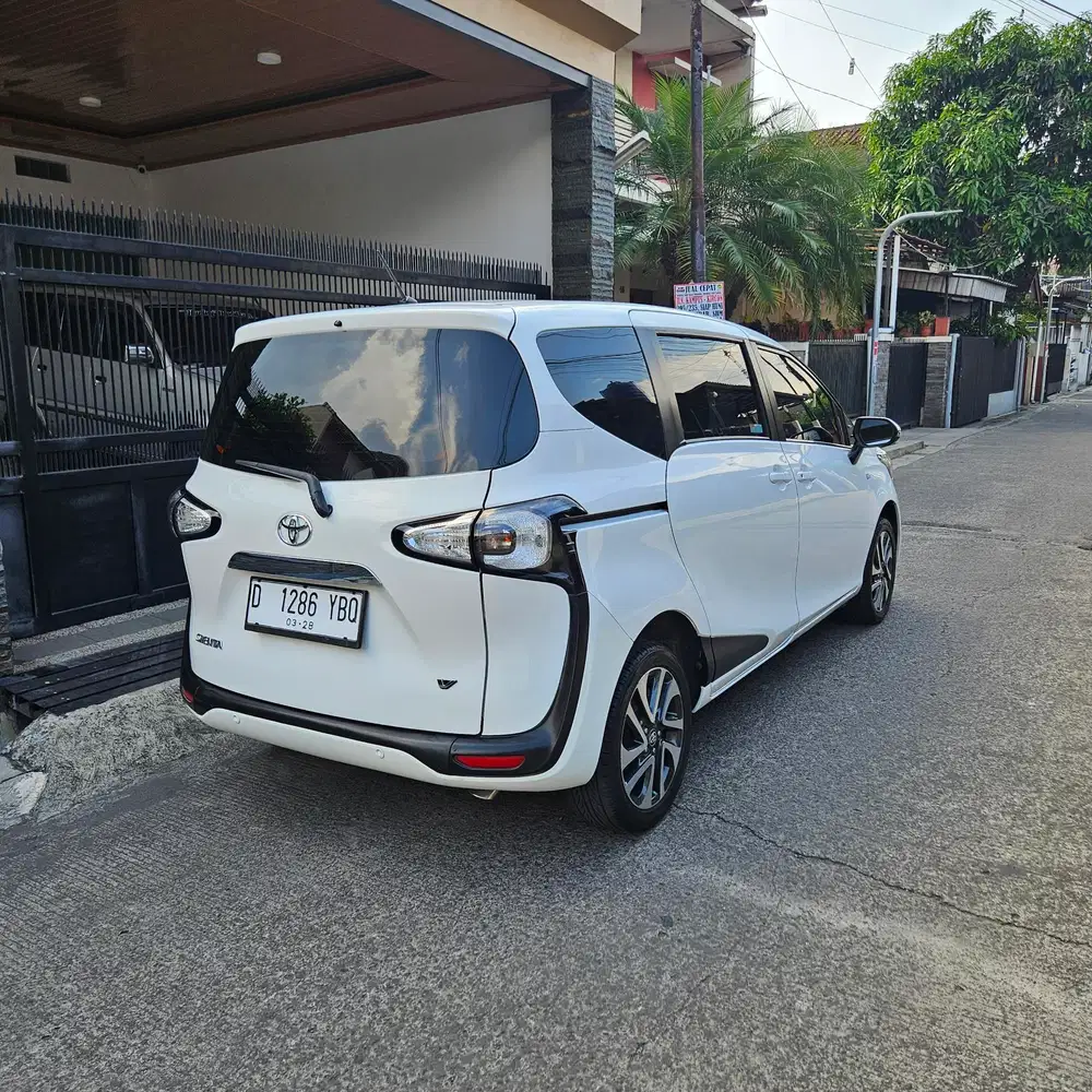 Toyota Sienta 2018 Bensin