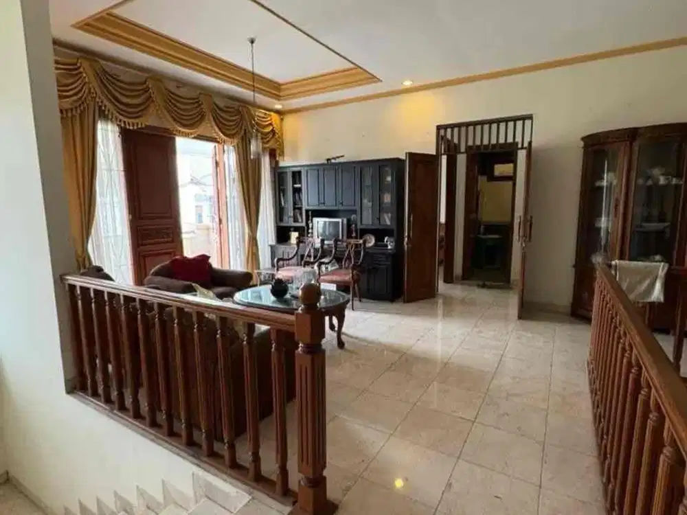 DIJUAL RUMAH JAKARTA SELATAN
