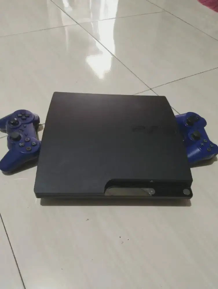 Play station 3 slim