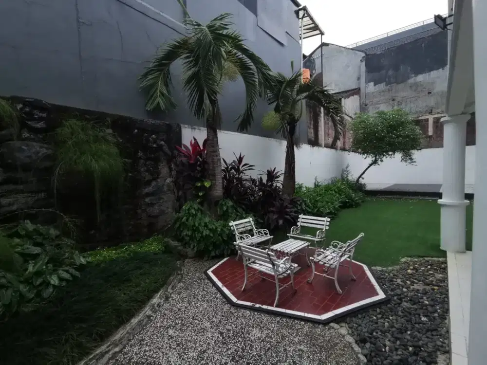 Rumah Luas Bintaro 5 LT 250 Strategis (SP 1082 IA)