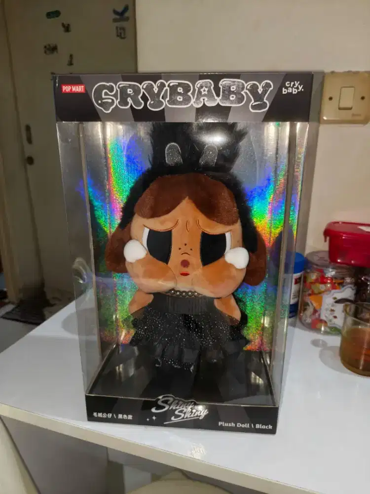 POP MART CRYBABY