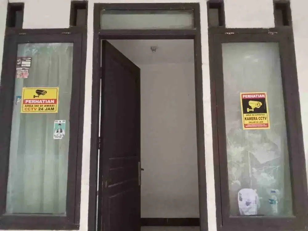 MURAH !! Rumah di Senen Jakarta Pusat Akses Gang