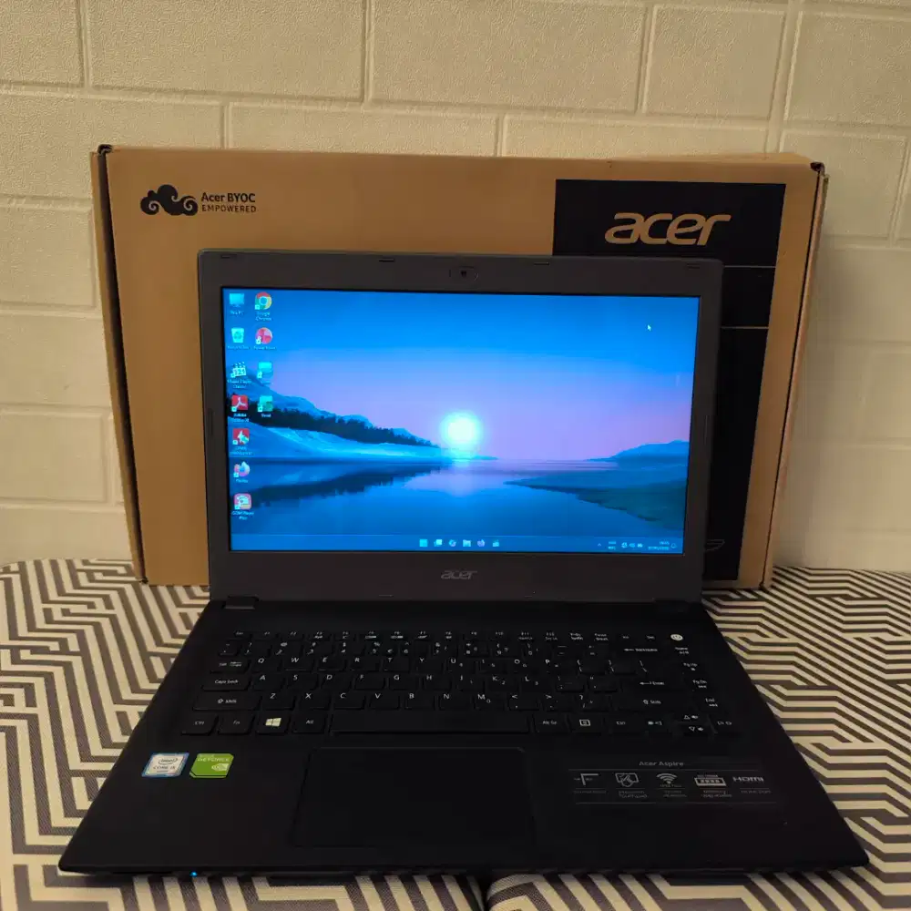 Laptop ACER ASPIRE E5-473G CORE i5 RAM 12GB SSD 160GB NVIDIA 2GB