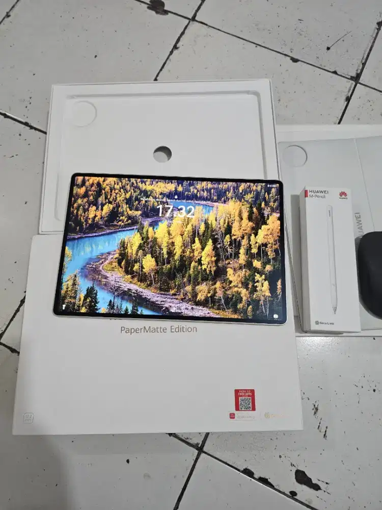 HUAWEI MATEPAD PRO
PAPERMATTE EDITION
PREMIUM GOLD FULLSET