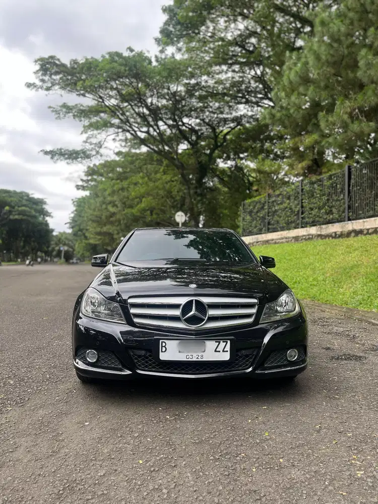 Mercy E250 Cgi Blue Efficiency 2011 Km Antik