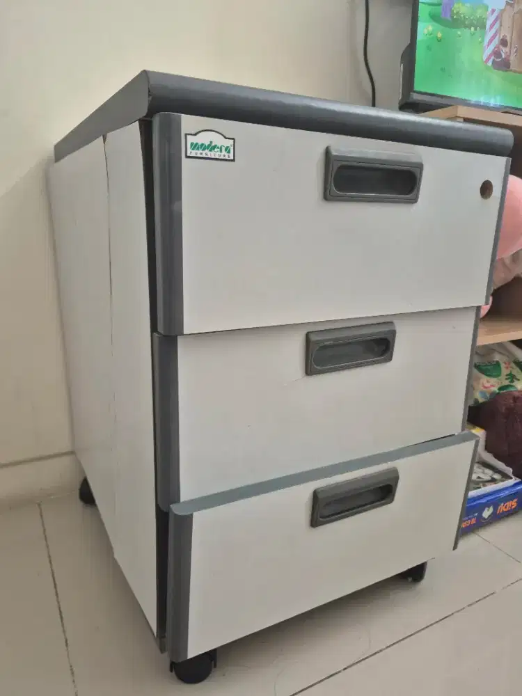 Filing Kabinet Kecil