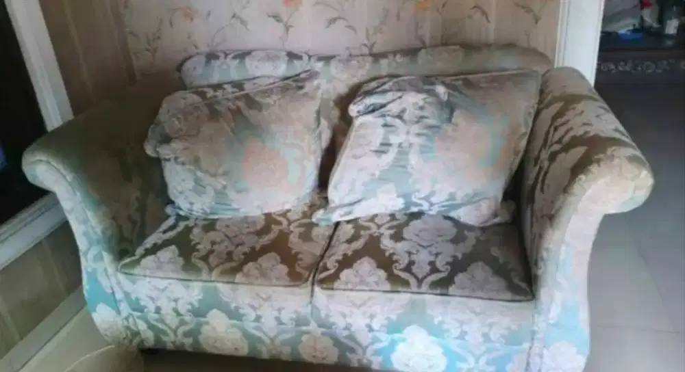 Sofa satu set warna hijau