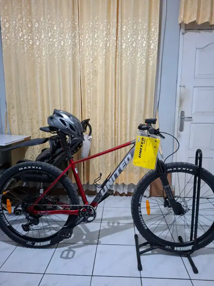 Sepeda MTB United Clovis 5.10 SUPER LIKE NEW