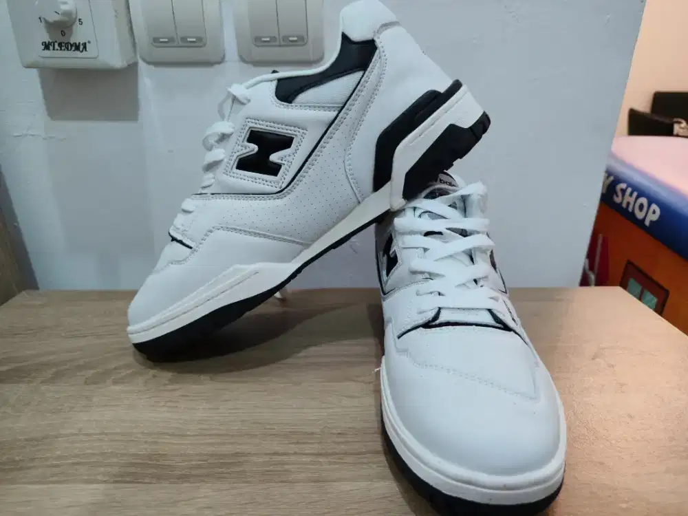 New Balance NB 550 Sz 44 Brand New