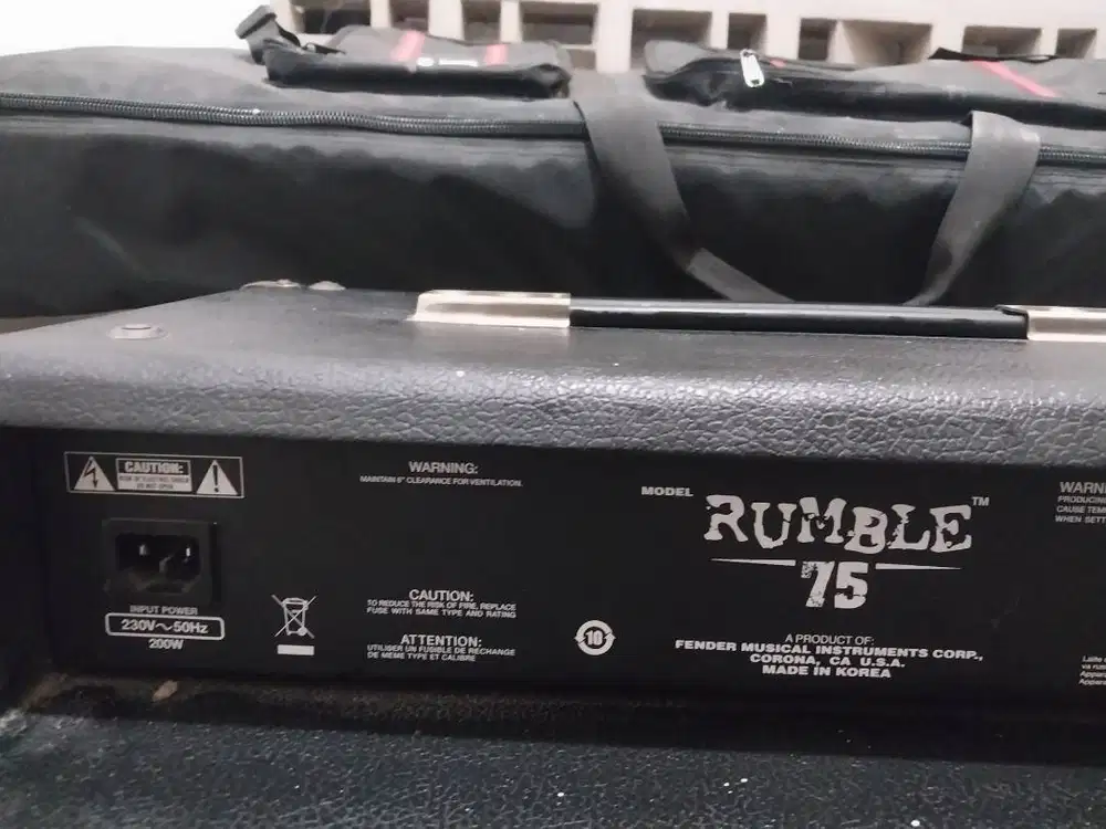 Amply bass fender